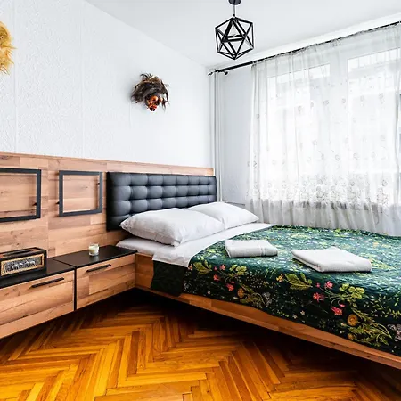 Апартаменты Amazing Location Zlota Str Flat
