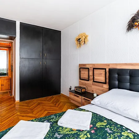 Amazing Location Zlota Str Flat *
